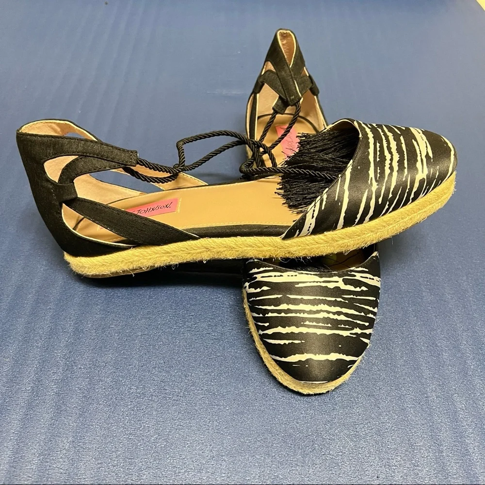 Betsey Johnson Womens Hazyl Espadrille Shoes Black Ankle Strap 8.5